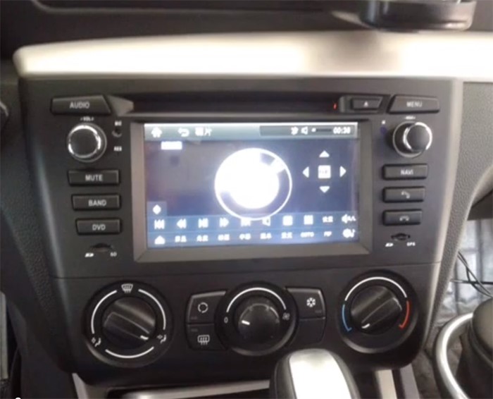 Sostituzione autoradio bmw serie 1 #4