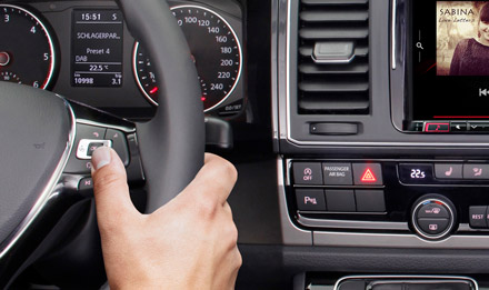 Alpine - X803D-P6C Système de navigation à écran tactile de 8” (20cm) pour Volkswagen  Polo 5 / GTI (6C) avec cartes TomTom, compatible avec Android Auto et Apple  CarPlay