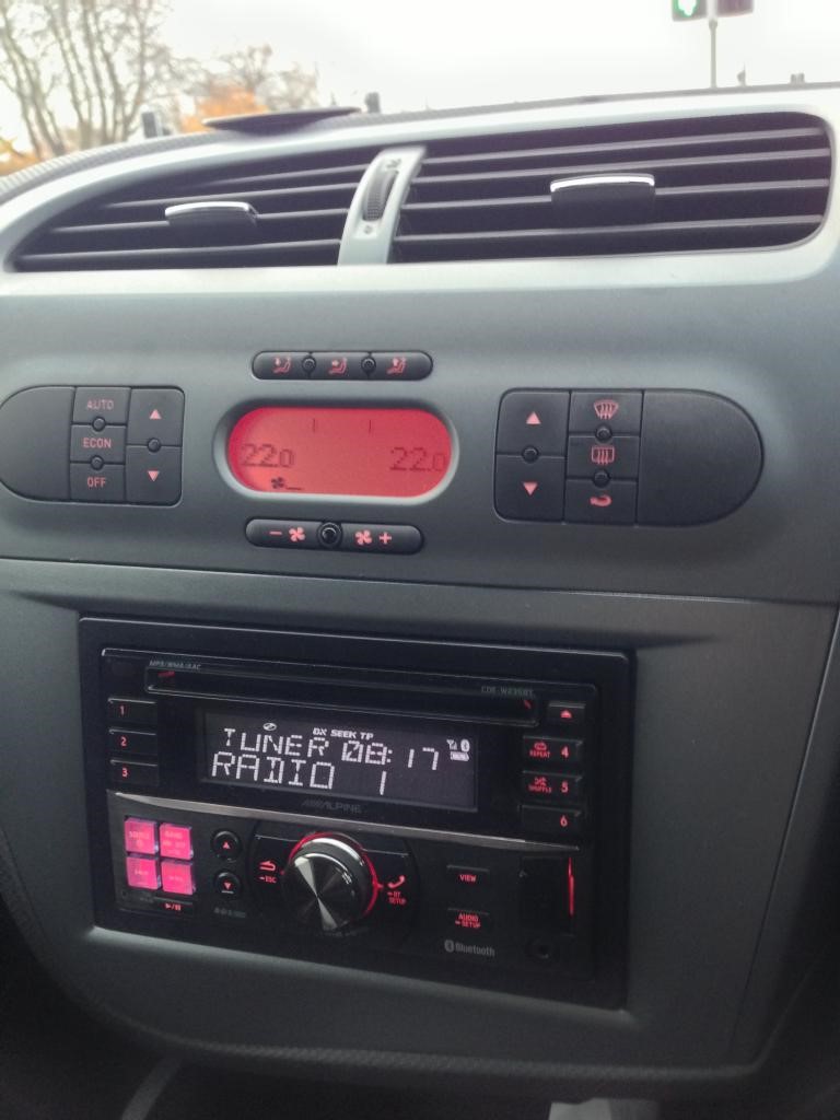 Autoradio 2DIN Seat Leon 09/2005 à 2010 USB/CD/Bluetooth/mp3