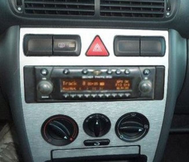 poste radio origine audi