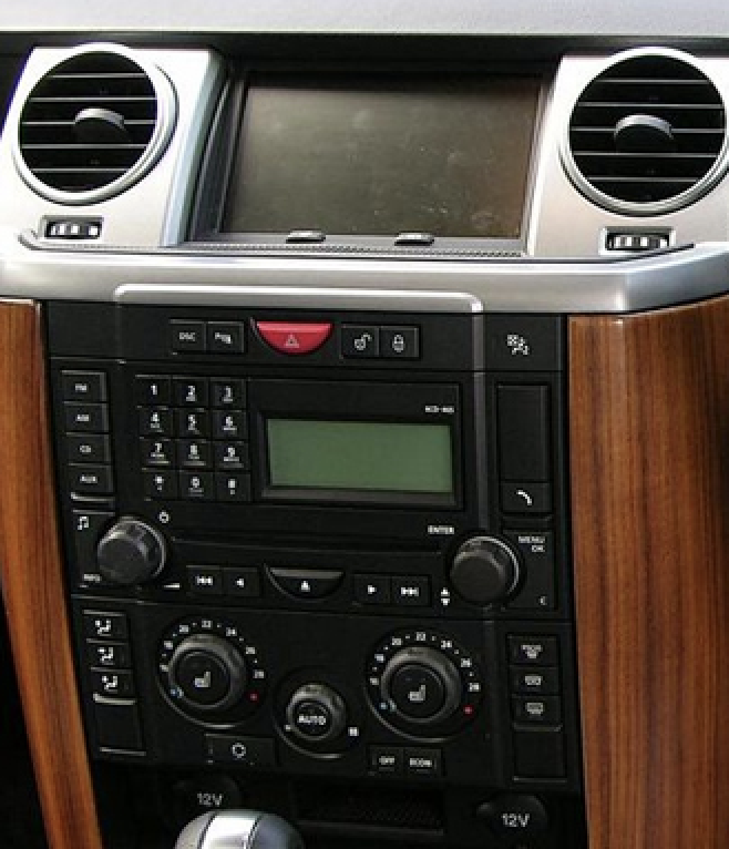 Discovery 3 Alpine navigation