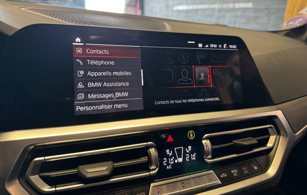 Écran BMW Série 2 G42 système MGU iDrive 7 compatible CarPlay
