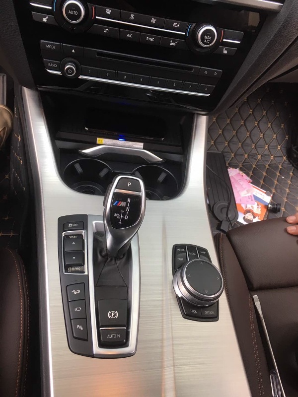 chargeur a induction voiture