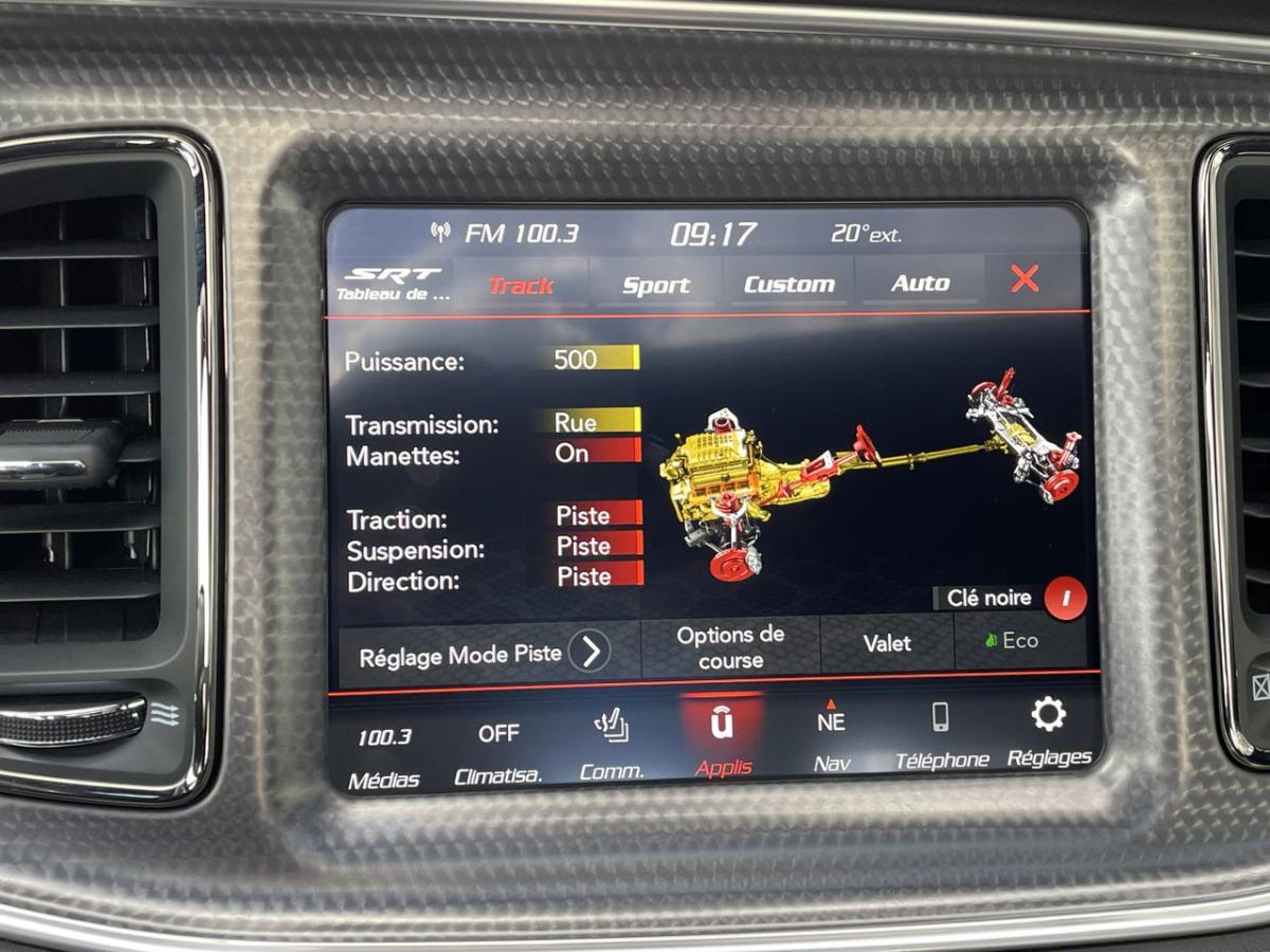 Écran Dodge Challenger Uconnect 8.4 compatible CarPlay 2015-2022 vue 1