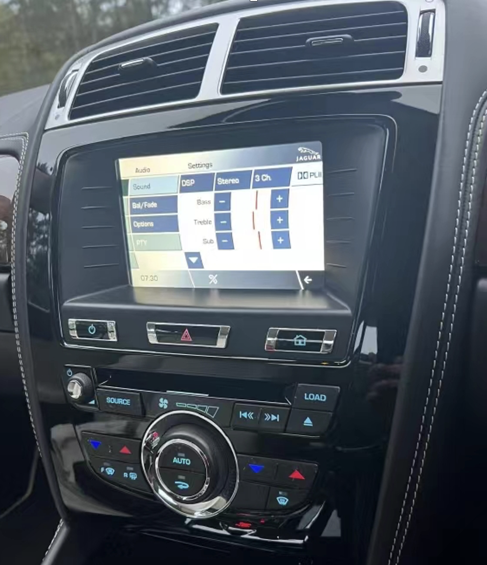 Système d'origine Jaguar XK 2010-2014 compatible CarPlay