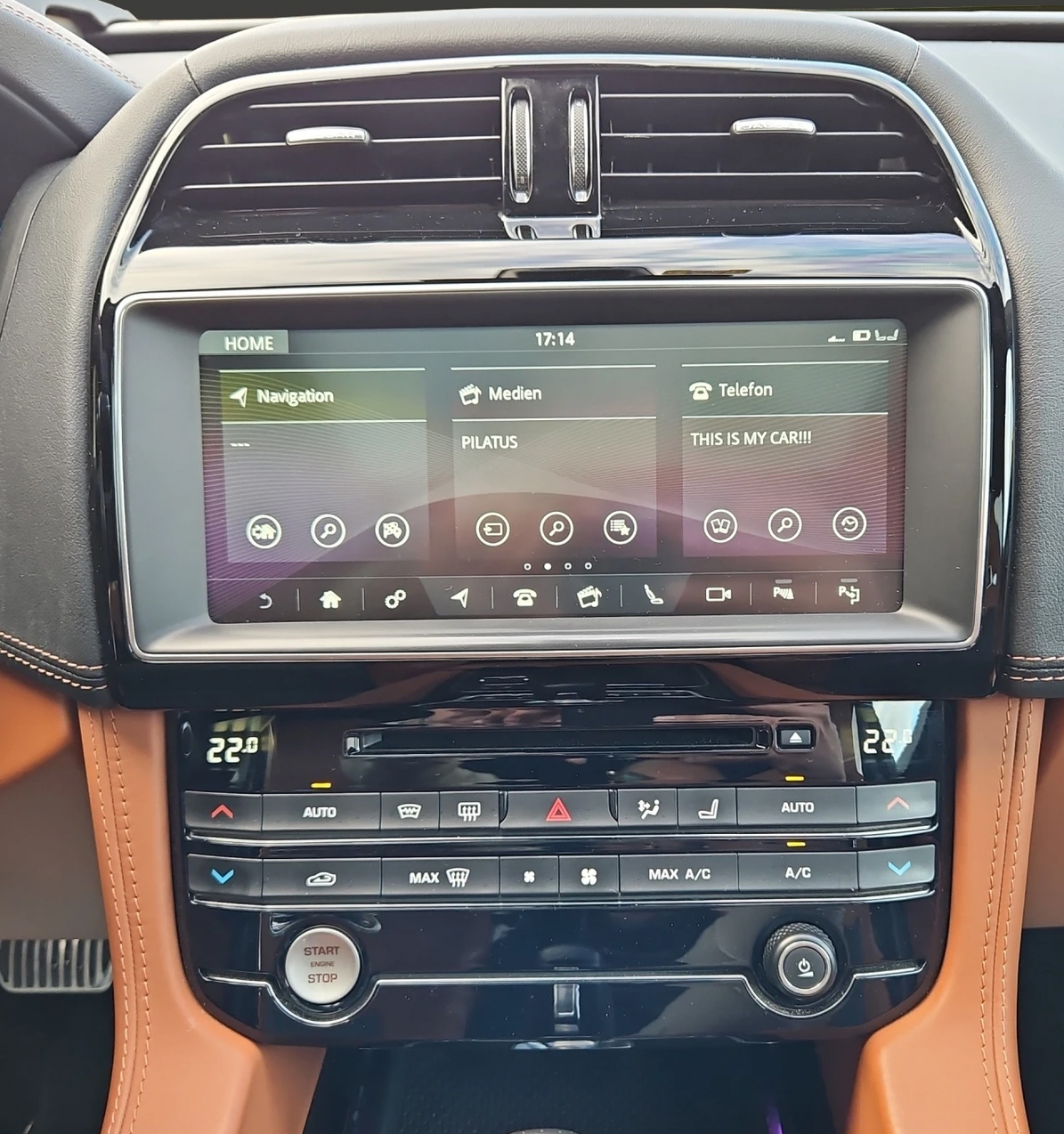 Système InControl Pro Touch 10 pouces Jaguar XE F-Pace 2017-2020 compatible CarPlay vue 1