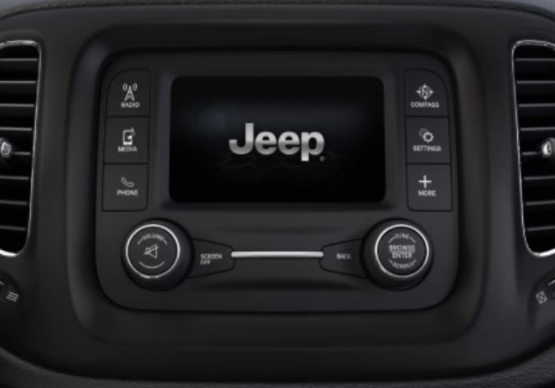 Écran Jeep Compass Uconnect 5 non compatible CarPlay