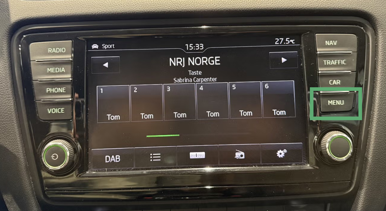 Activation CarPlay Skoda Superb bouton MENU