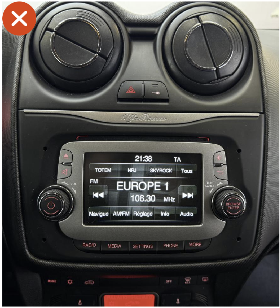 Poste radio d'origine Alfa Romeo Mito 2008-2014