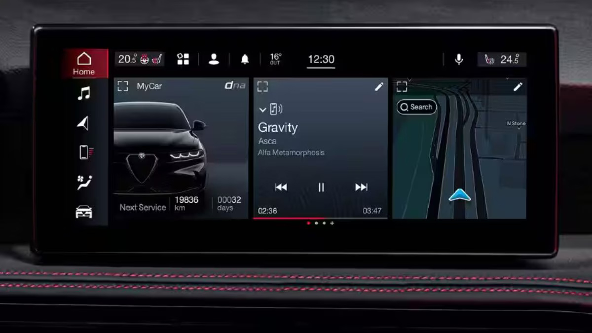 Interface caméra de recul Alfa Romeo sur écran uConnect d'origine