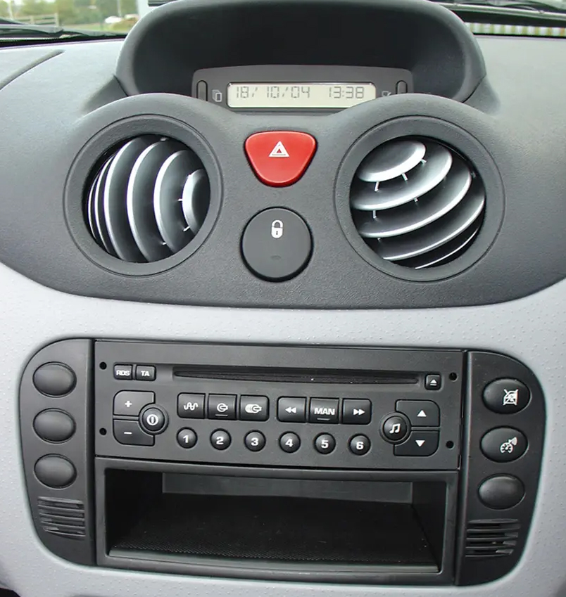 KIT Poste 1-DIN USB/Bluetooth Citroën C2, Citroën C3 et Berlingo