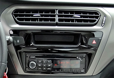 Autoradio d'origine PEUGEOT 301 Diesel occasion