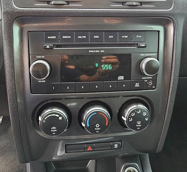 Autoradio d'origine Dodge Challenger