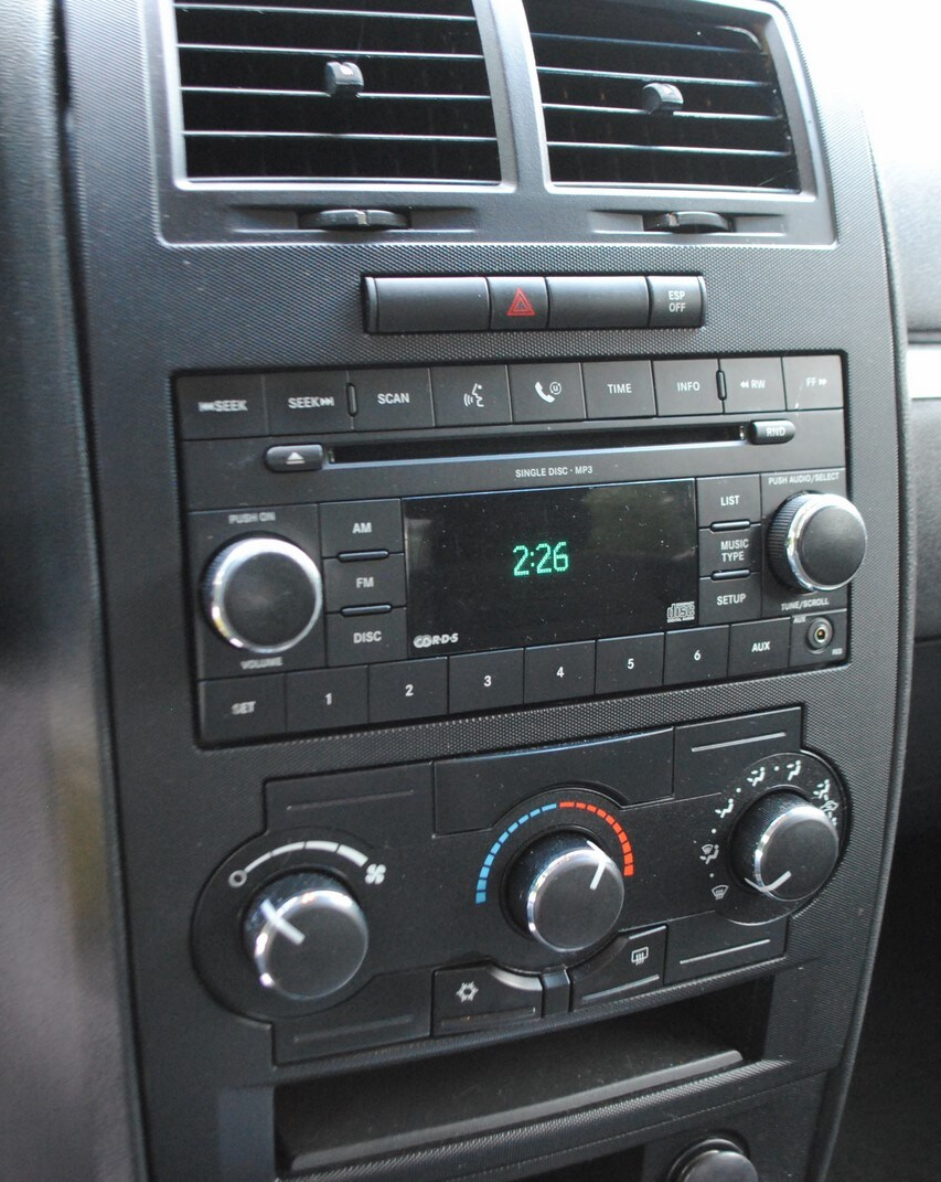 Poste radio d'origine Dodge Charger Magnum 2008-2010 tableau de bord