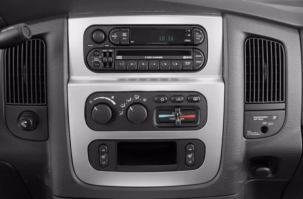 Autoradio origine Dodge RAM 2002 2006 pick-up console centrale tableau de bord