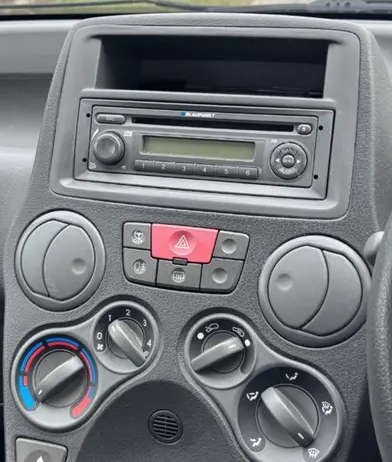Autoradio origine Fiat Panda de 2003 à 2012