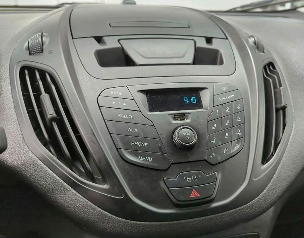écran d’origine Ford B-Max Transit Courier Tourneo Courier remplaçable (version A)