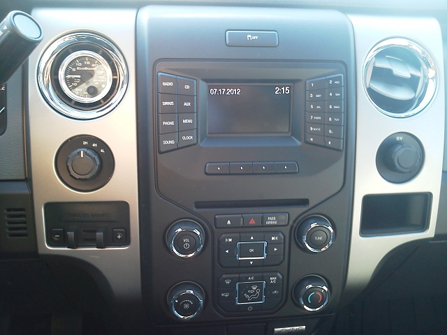 poste avec petit écran Ford F150 2012-2014