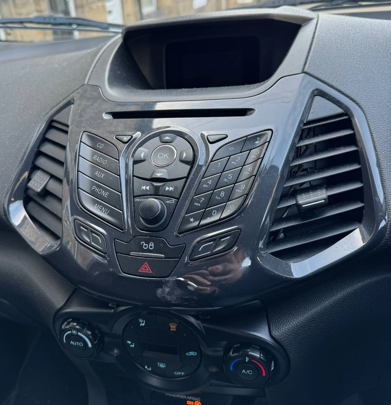 écran d’origine Ford EcoSport 2012-2017 remplaçable (modèle 1)