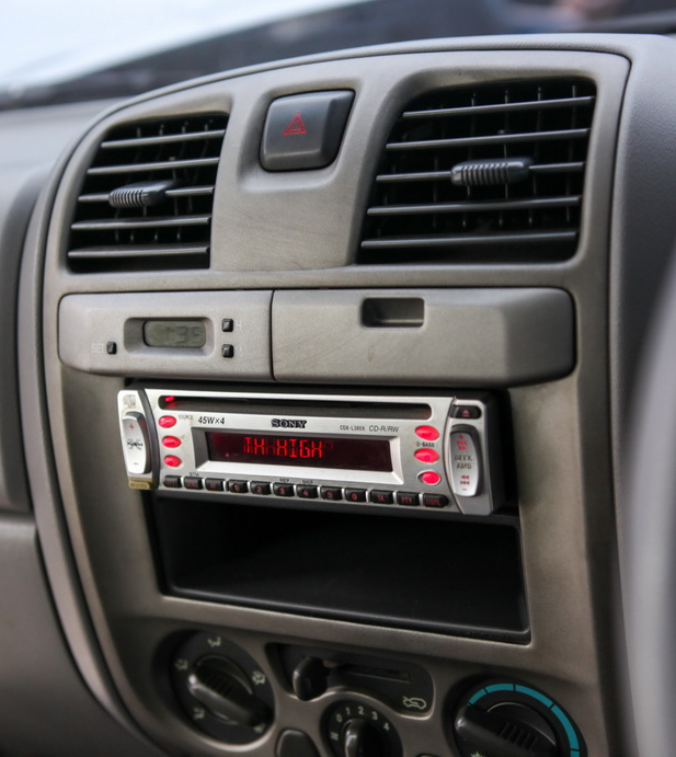 poste d’origine Isuzu D-MAX 2001-2006