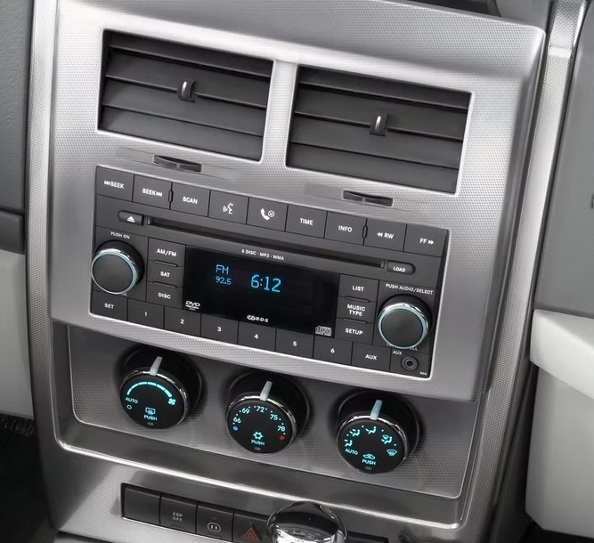 Autoradio d'origine Jeep Liberty (Cherokee KJ)