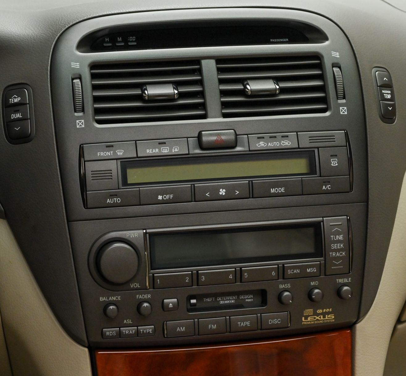 Poste radio d'origine Lexus LS 430 de 2000 à 2006