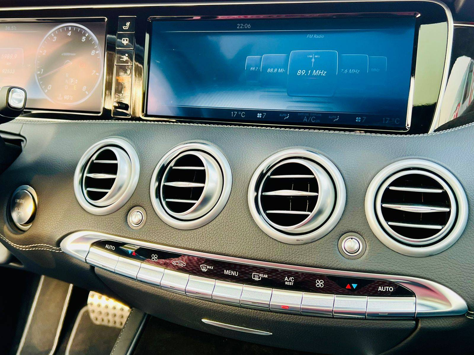 Écran Mercedes Classe S W222 12,3 pouces tactile COMAND Online NTG5.0 interface menu compatible CarPlay