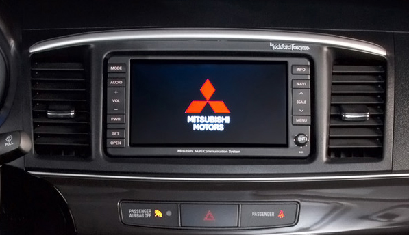 Autoradio d'origine Mitsubishi Lancer Evolution X