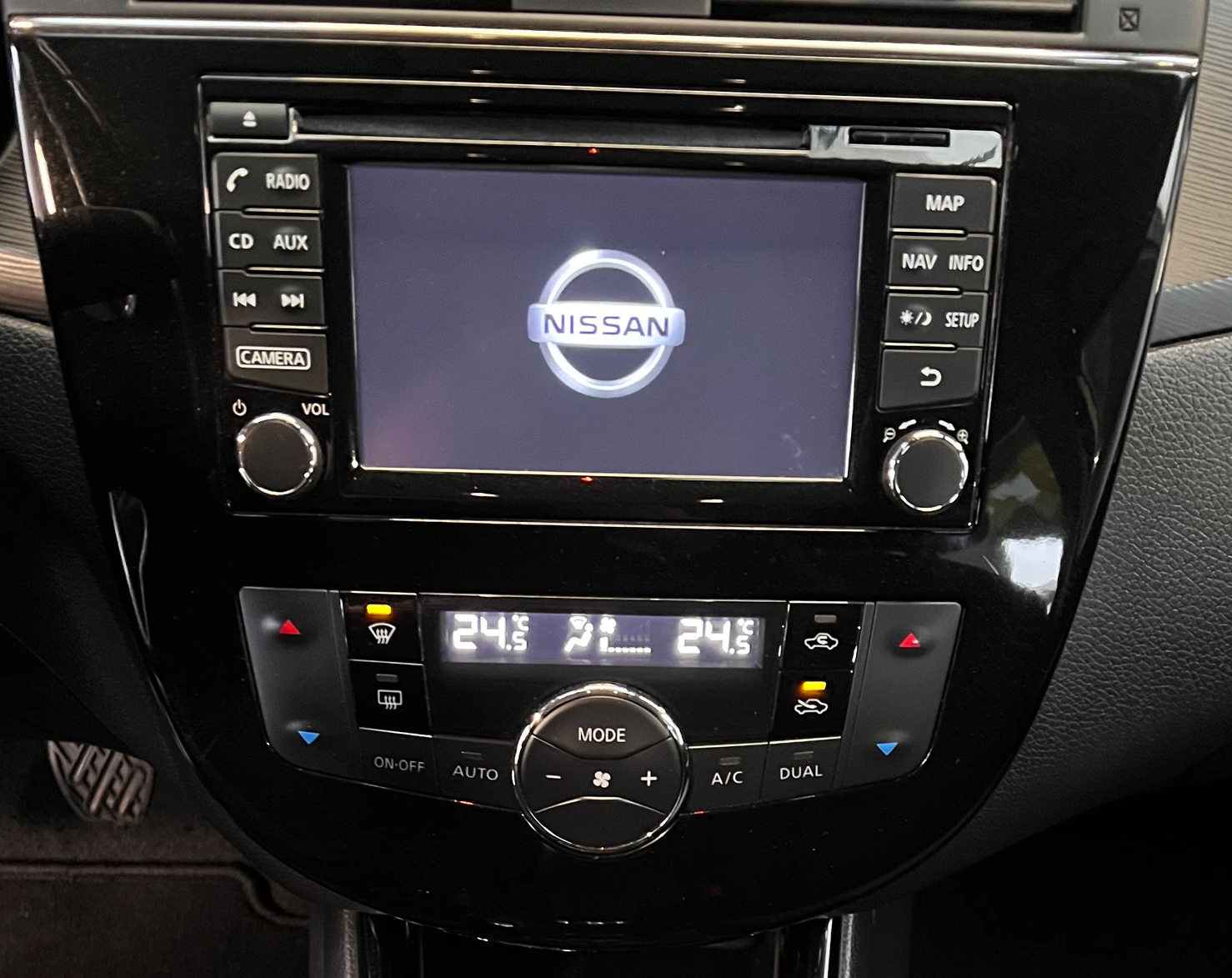 Autoradio d'origine Nissan Pulsar