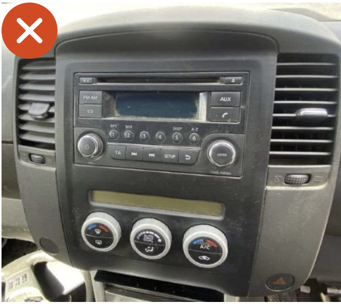 Poste radio d'origine Nissan Navara système audio constructeur console centrale