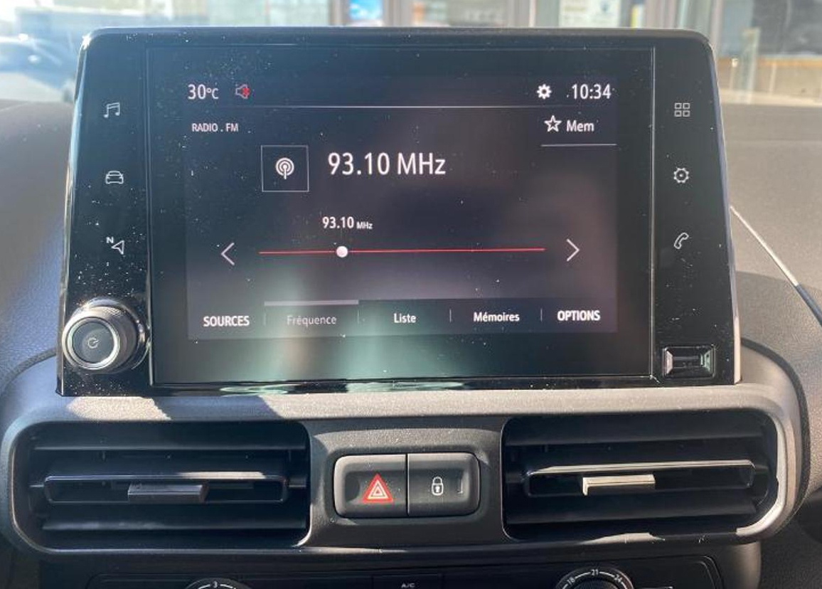 ecran compatible camera opel combo