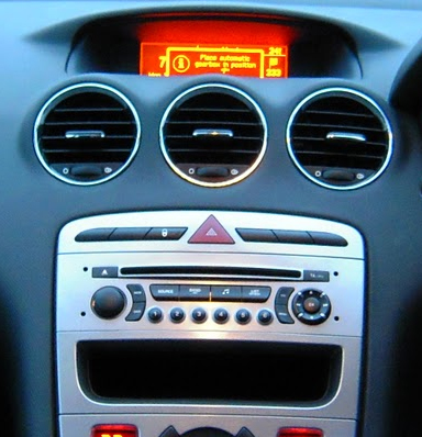 KIT Autoradio multimédia USB/Bluetooth Peugeot 308 et RCZ 