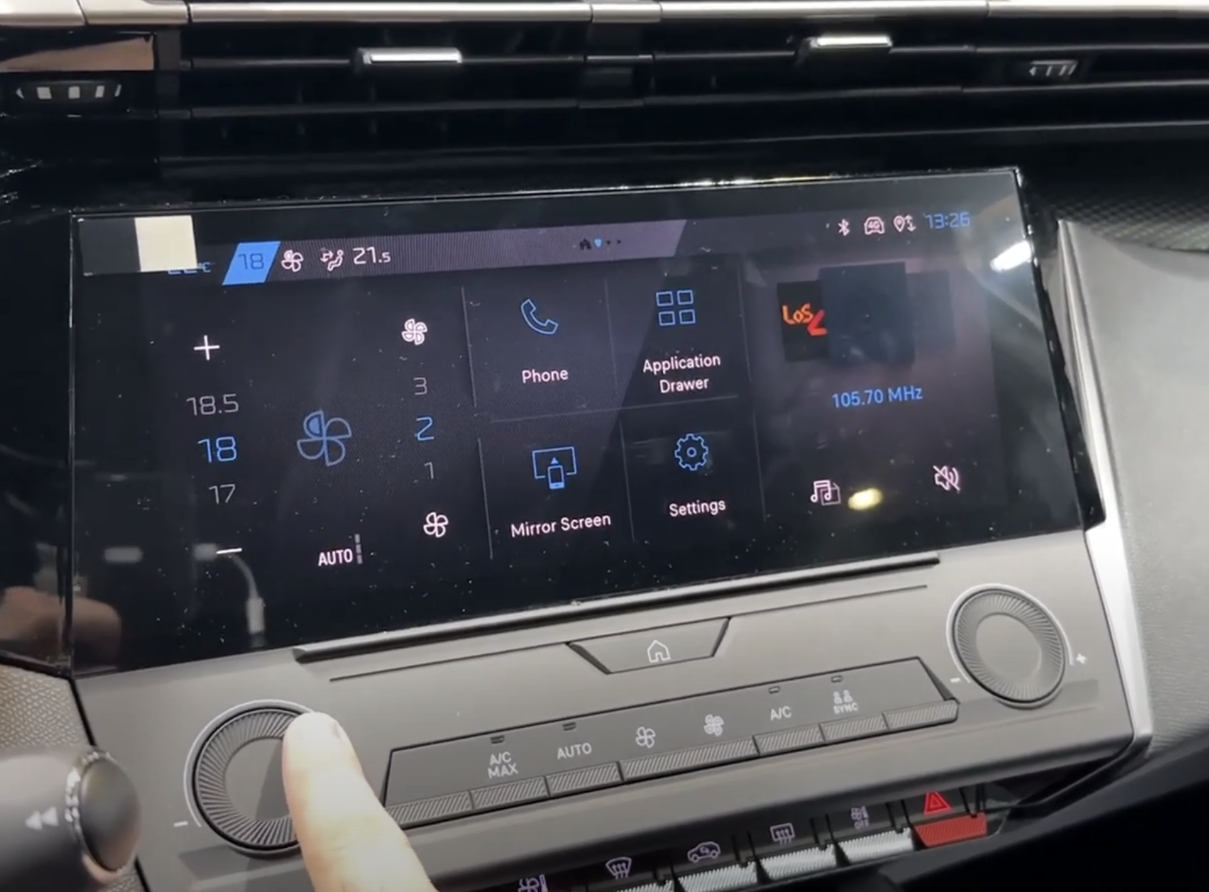 ecran origine Peugeot 308 compatible 2
