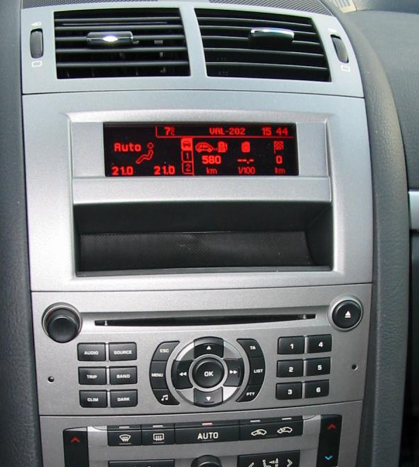 Autoradio Peugeot 407 - Équipement auto