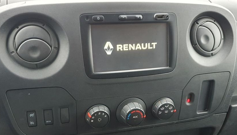 Autoradio d'origine Nissan NV400