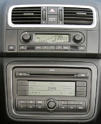 Autoradio origine Skoda Fabia 2007 2014 deuxième génération