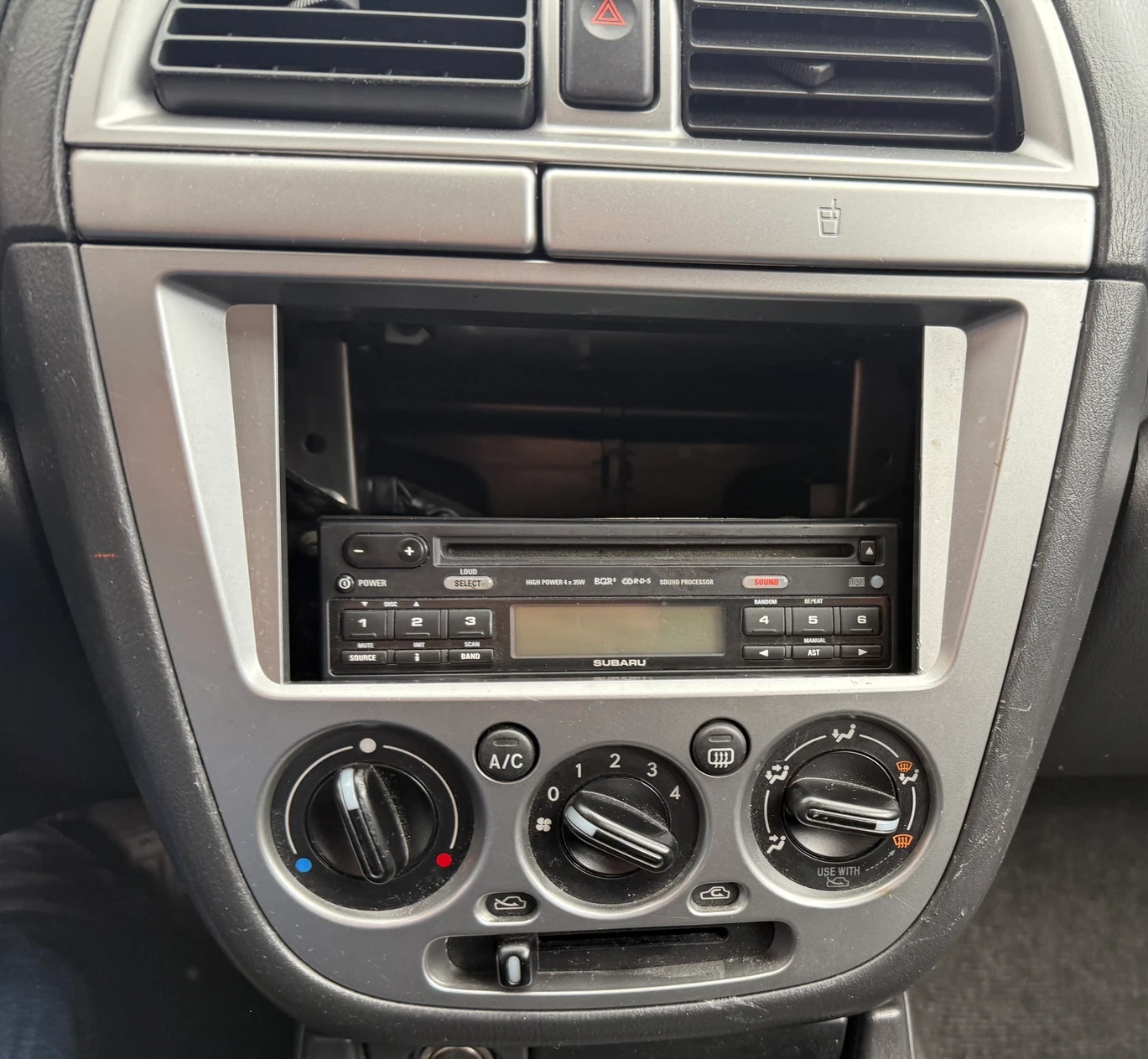 poste d’origine Subaru Impreza 2002-2007