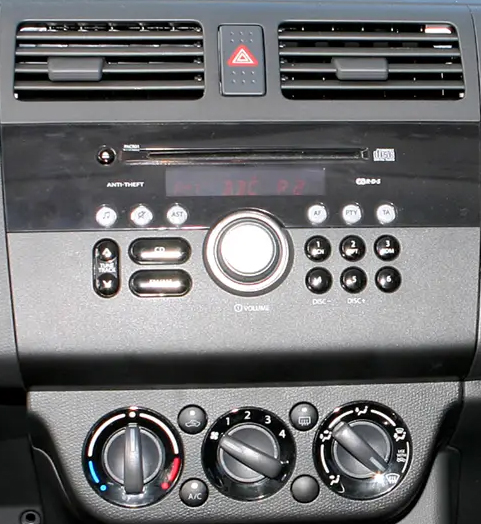 KIT Autoradio écran tactile multimédia Suzuki Swift 2005 à 2010 