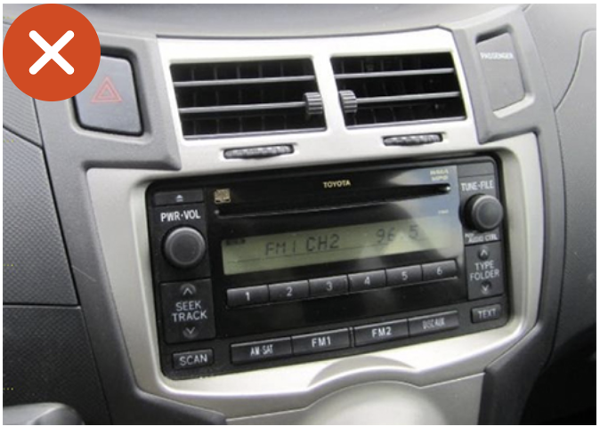 Poste audio Toyota Yaris usine origine constructeur radio